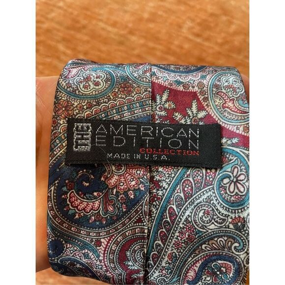 Tie   - Picture 3 of 4